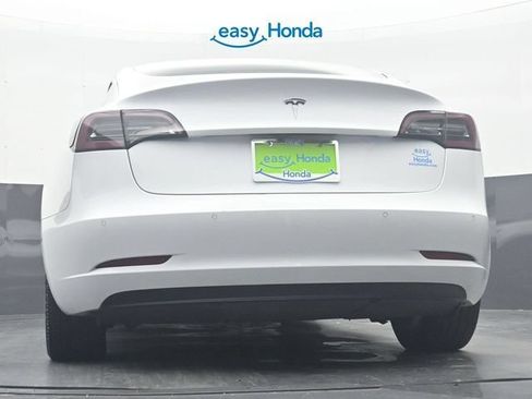 Used 2018 Tesla Model 3 Mid Range RWD image 30