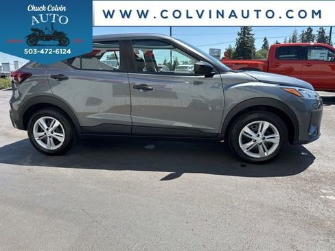 New 2025 Nissan Kicks Play S image 5