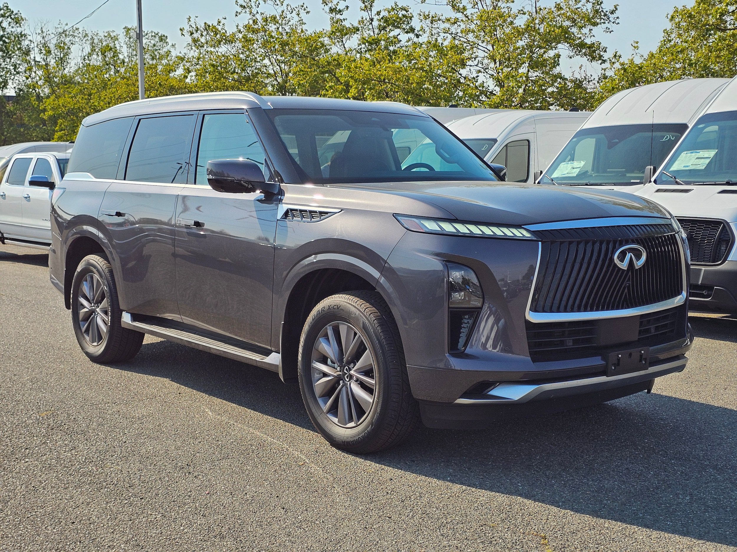 Used 2025 INFINITI QX80 Pure AWD/4WD image 3