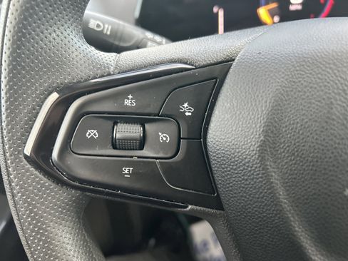 Used 2024 Chevrolet Trax LT image 16