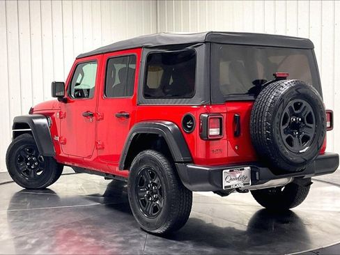 Used 2021 Jeep Wrangler Unlimited Sport AWD/4WD image 12