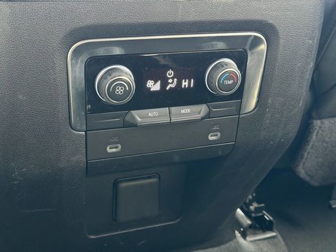 Used 2024 Chevrolet Tahoe LT image 28