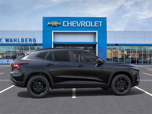 New 2026 Chevrolet Trax LT w/ Driver Confidence Package image 5