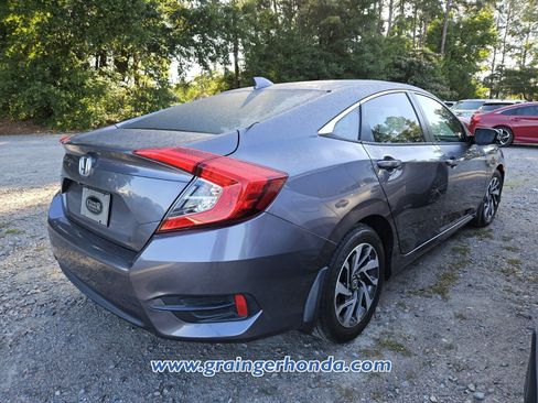 Used 2017 Honda Civic EX image 6
