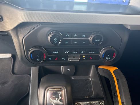 Certified 2022 Ford Bronco Badlands image 13