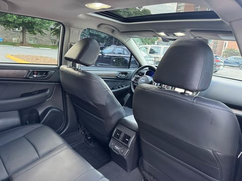 Used 2018 Subaru Outback 2.5i Limited AWD/4WD image 21