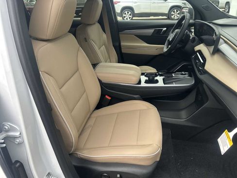 New 2026 Buick Enclave Preferred w/ Power Package AWD/4WD image 28