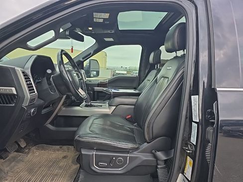Used 2017 Ford F150 Platinum w/ Max Trailer Tow Package AWD/4WD image 13