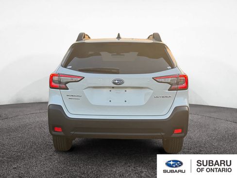 Certified 2025 Subaru Outback Premium image 4