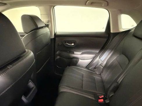 Used 2025 Honda HR-V EX-L image 36