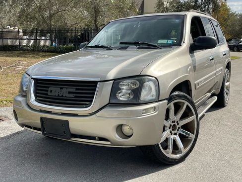 Used 2002 GMC Envoy SLE image 2