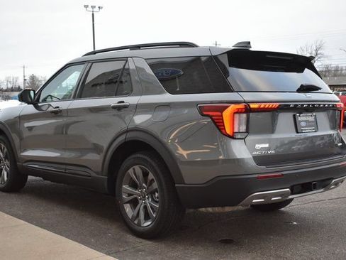 New 2026 Ford Explorer Active w/ Active Comfort Package image 10
