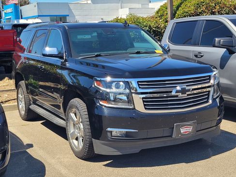 Used 2020 Chevrolet Tahoe Premier AWD/4WD image 1