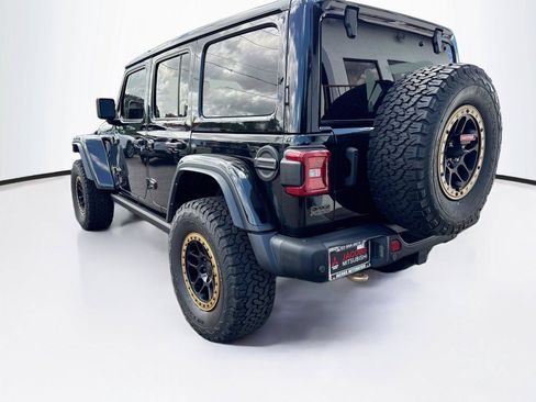Used 2022 Jeep Wrangler Unlimited Rubicon w/ Xtreme Recon 35" Tire Package AWD/4WD image 3