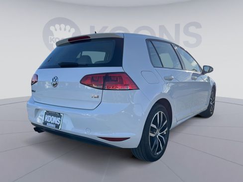 Used 2015 Volkswagen Golf S image 7