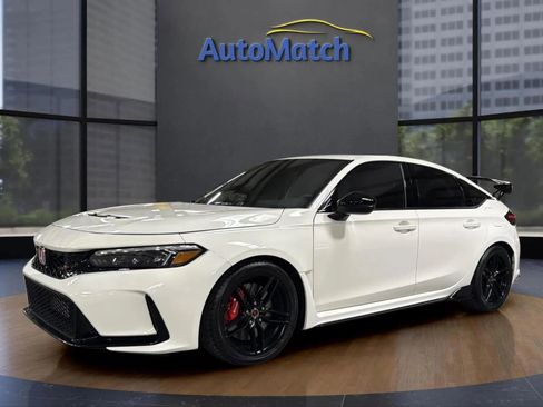 Used 2023 Honda Civic Type R image 5
