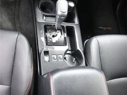 Certified 2018 Toyota 4Runner TRD Off-Road Premium image 31