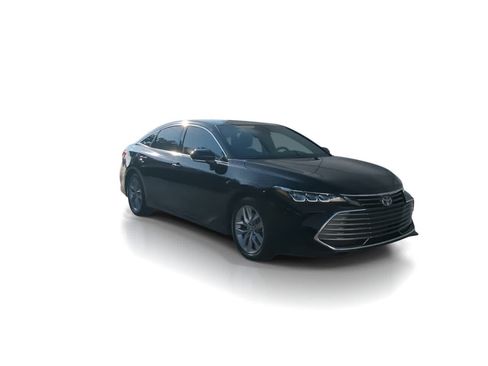 Used 2022 Toyota Avalon XLE w/ Moonroof Package FWD image 2