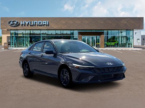 New 2026 Hyundai Elantra Sport image 11