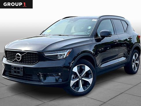 Certified 2023 Volvo XC40 B5 Plus w/ Driver Assist Package image 1