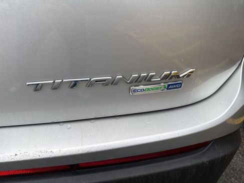 Used 2017 Ford Edge Titanium w/ Equipment Group 301A image 11