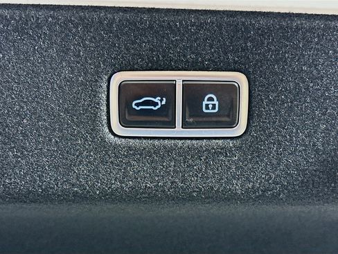 Used 2024 Hyundai Ioniq 6 SE RWD image 28