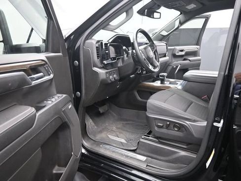 Used 2023 Chevrolet Silverado 1500 RST w/ Convenience Package II AWD/4WD image 9