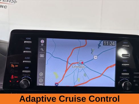 Used 2024 Toyota Sienna Limited AWD/4WD image 18