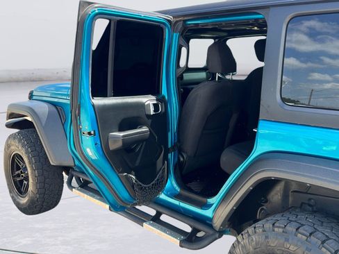 Used 2020 Jeep Wrangler Unlimited Sport S AWD/4WD image 23