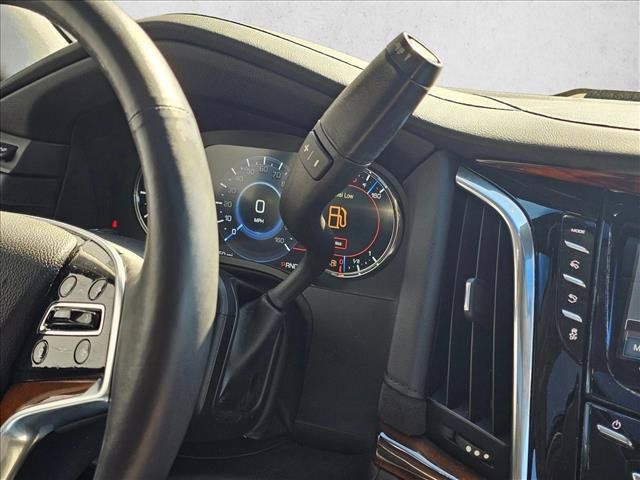 Used 2017 Cadillac Escalade Luxury AWD/4WD image 29