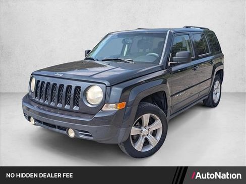 Used 2014 Jeep Patriot Latitude AWD/4WD image 1