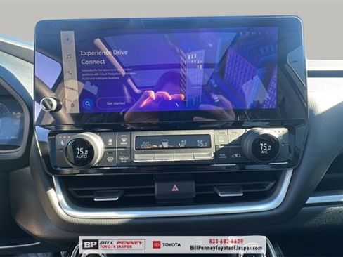 Used 2024 Toyota Grand Highlander XLE image 15