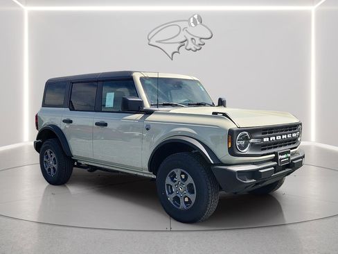 New 2026 Ford Bronco Big Bend image 4