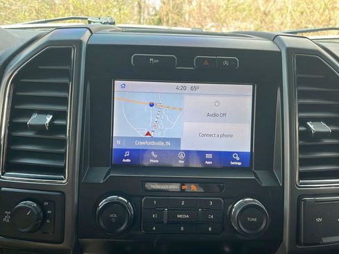 Used 2020 Ford F150 XLT w/ Equipment Group 302A Luxury AWD/4WD image 16