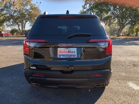 Used 2023 GMC Acadia SLE w/ Driver Convenience Package image 5