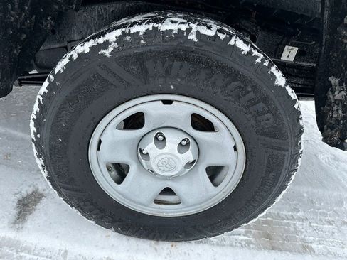 Used 2023 Toyota Tacoma SR image 31