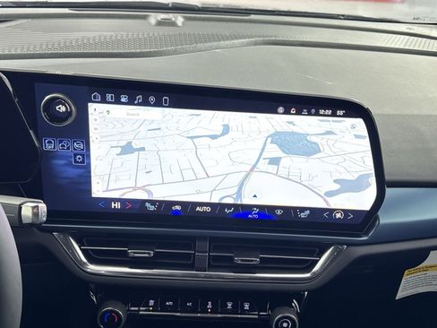 New 2026 Chevrolet Equinox EV LT image 20