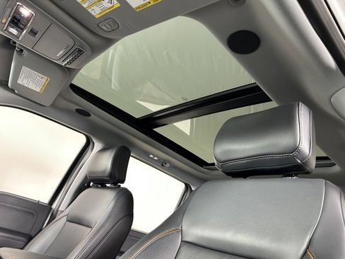 Used 2025 Ford F350 Lariat w/ Lariat Ultimate Package image 10