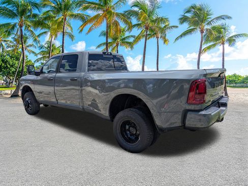 New 2026 RAM 3500 Big Horn AWD/4WD image 6