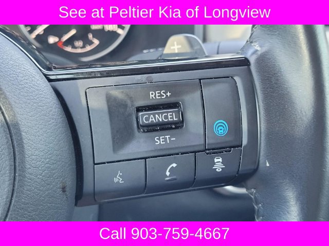 Used 2023 Nissan Rogue SV w/ SV Premium B Package FWD image 28