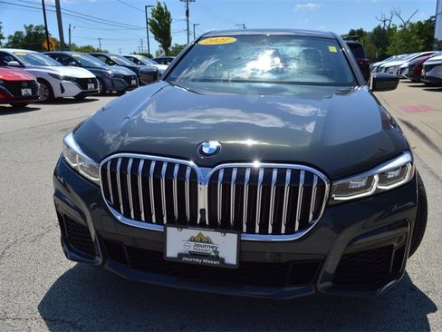 Used 2021 BMW 750i xDrive w/ M Sport Package image 22