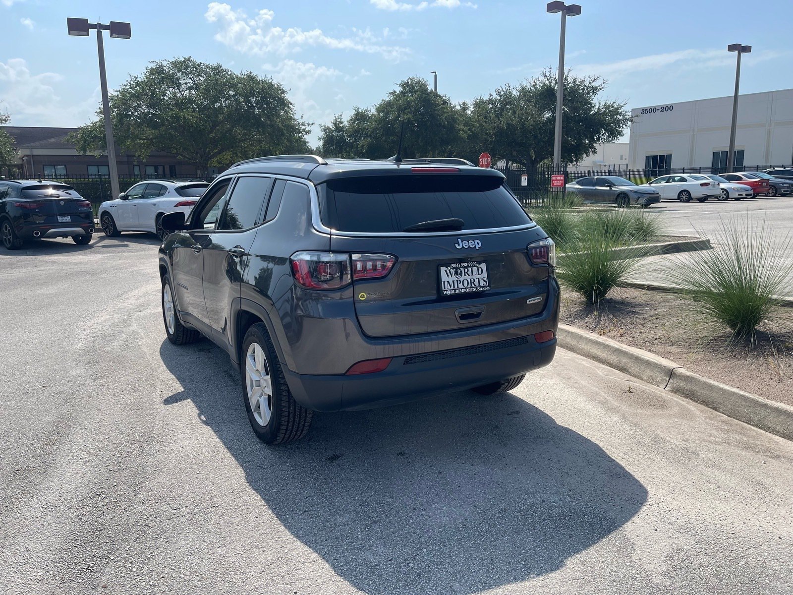 Used 2022 Jeep Compass Latitude FWD image 51