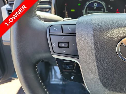Used 2025 Toyota Camry SE w/ Multimedia Upgrade Package FWD image 27