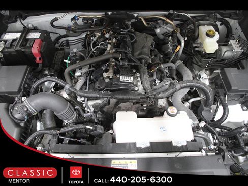 Certified 2025 Toyota Tacoma SR AWD/4WD image 21