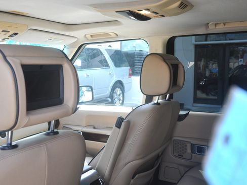Used 2008 Land Rover Range Rover HSE AWD/4WD image 8