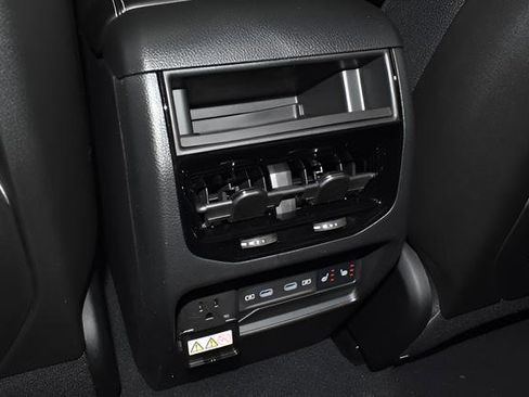 New 2026 Jeep Grand Cherokee Limited w/ Limited Altitude Package AWD/4WD image 25