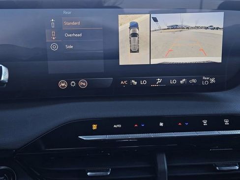 Used 2025 Buick Enclave Sport Touring image 17