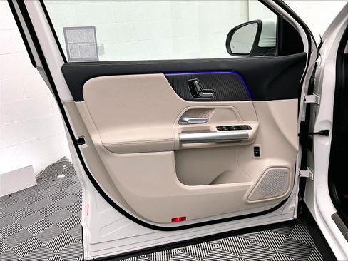 Certified 2023 Mercedes-Benz GLA 250 image 24