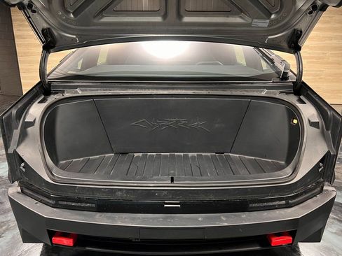 Used 2024 Tesla Cybertruck AWD Crew Cab image 21