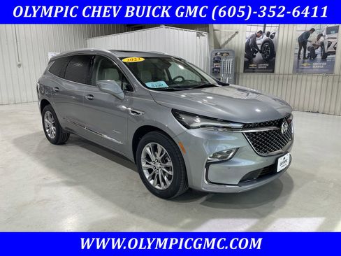 Used 2023 Buick Enclave Avenir w/ Avenir Technology Package image 1